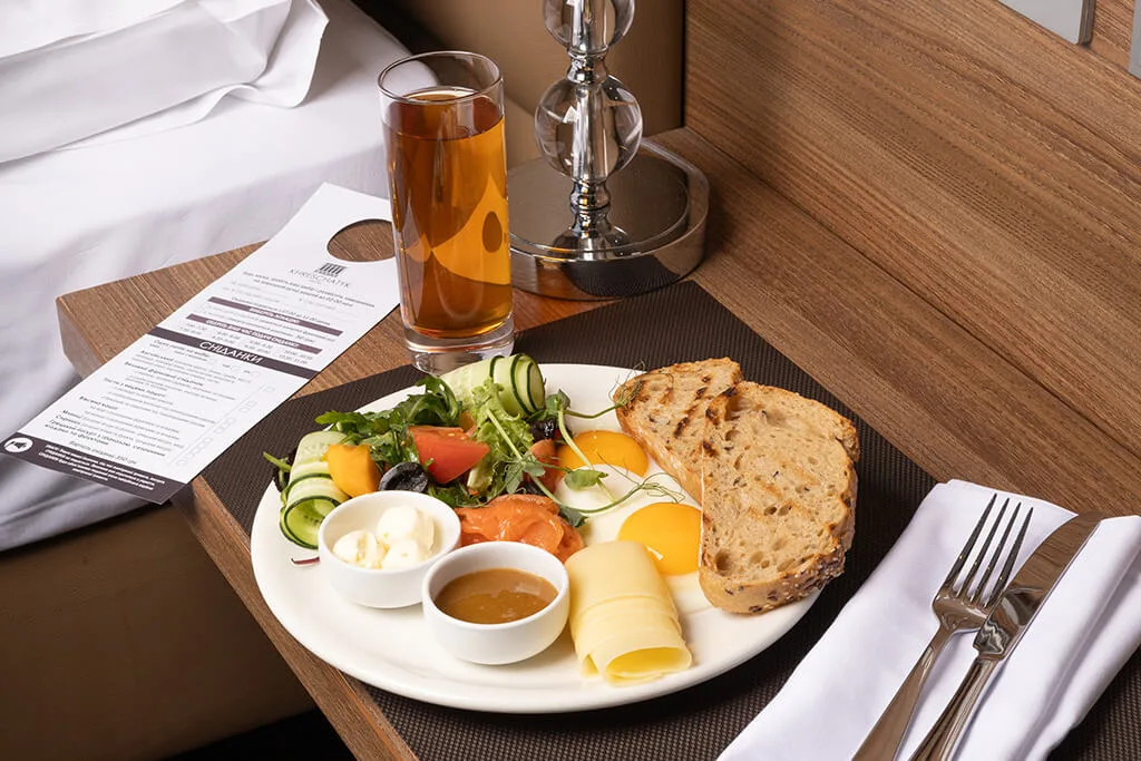 Сніданок у Khreschatyk Hotel